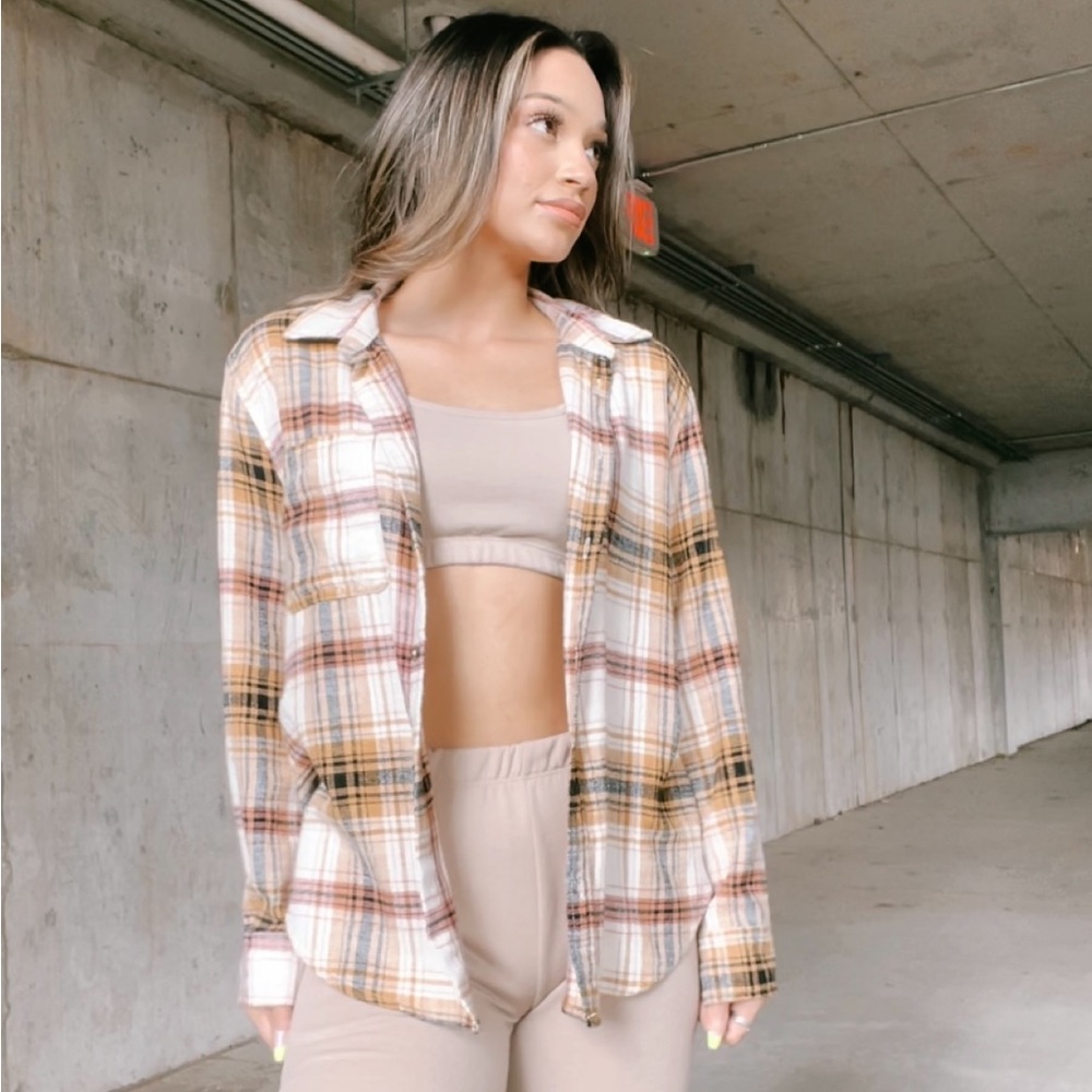 Urban Daizy Plaid Flannel Button Down Shirt